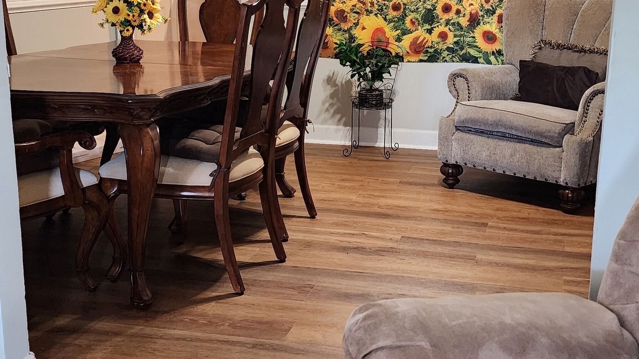 Photo of Livingroom in Elizabeth City