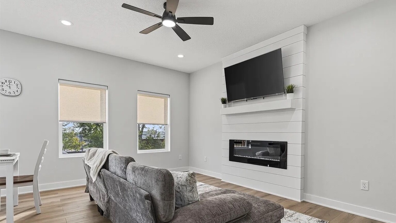 Photo of Livingroom in Urbandale