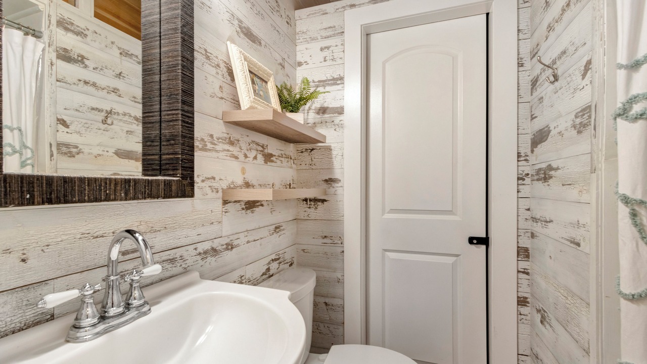 Photo of Bathroom in Rehoboth by the Sea