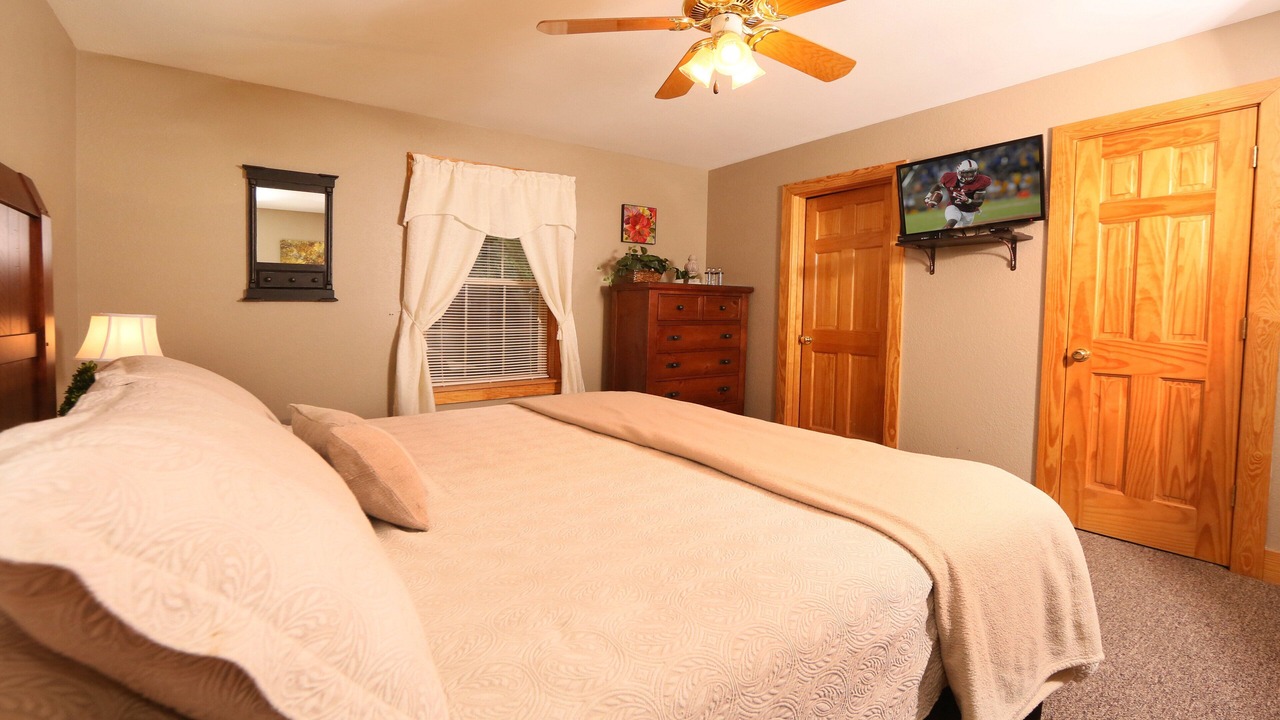 Photo of Bedroom in Pigeon Forge