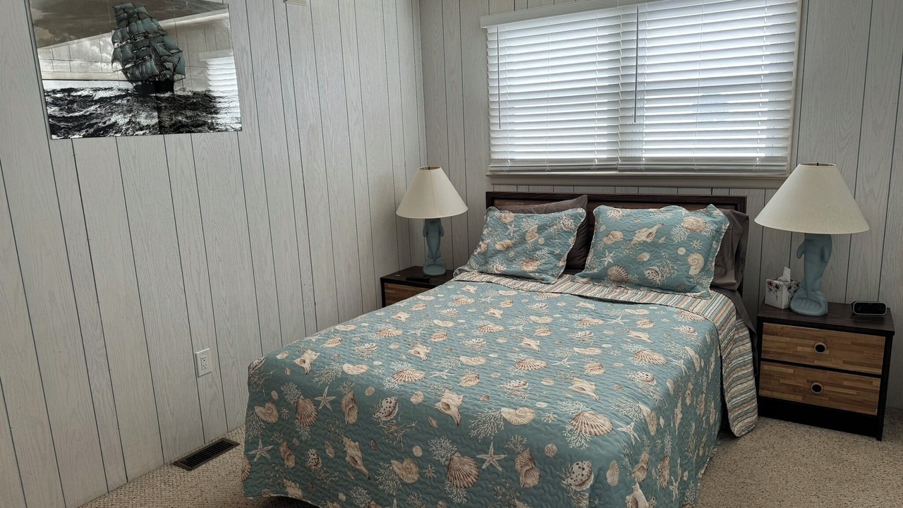 Photo of Bedroom in Townsend's Inlet