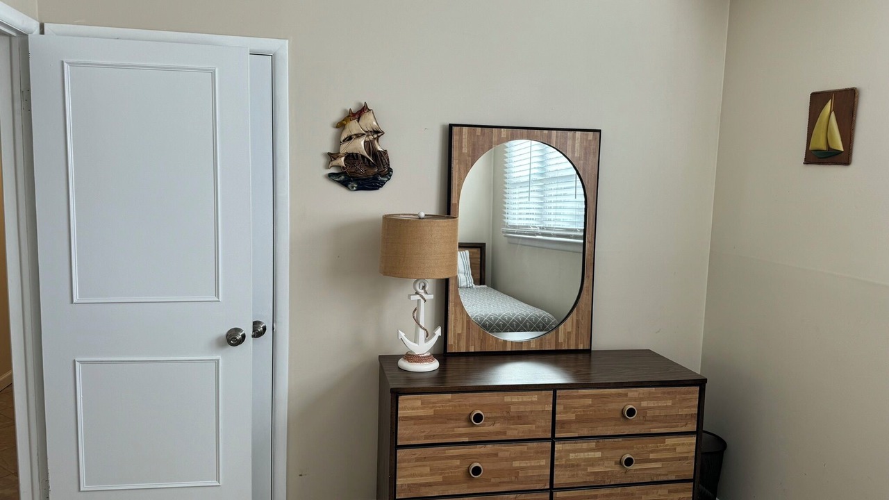 Photo of Bedroom in Townsend's Inlet
