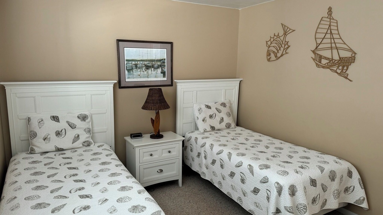 Photo of Bedroom in Townsend's Inlet