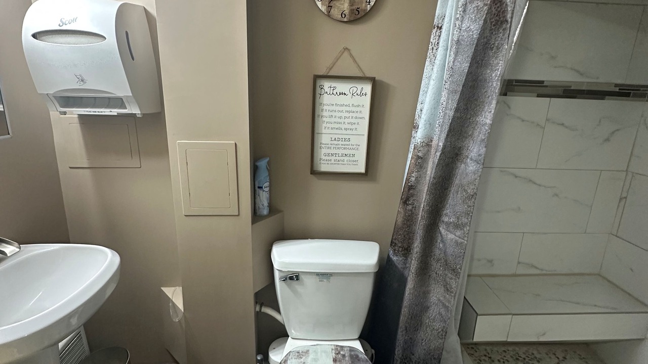 Photo of Bathroom in Landover
