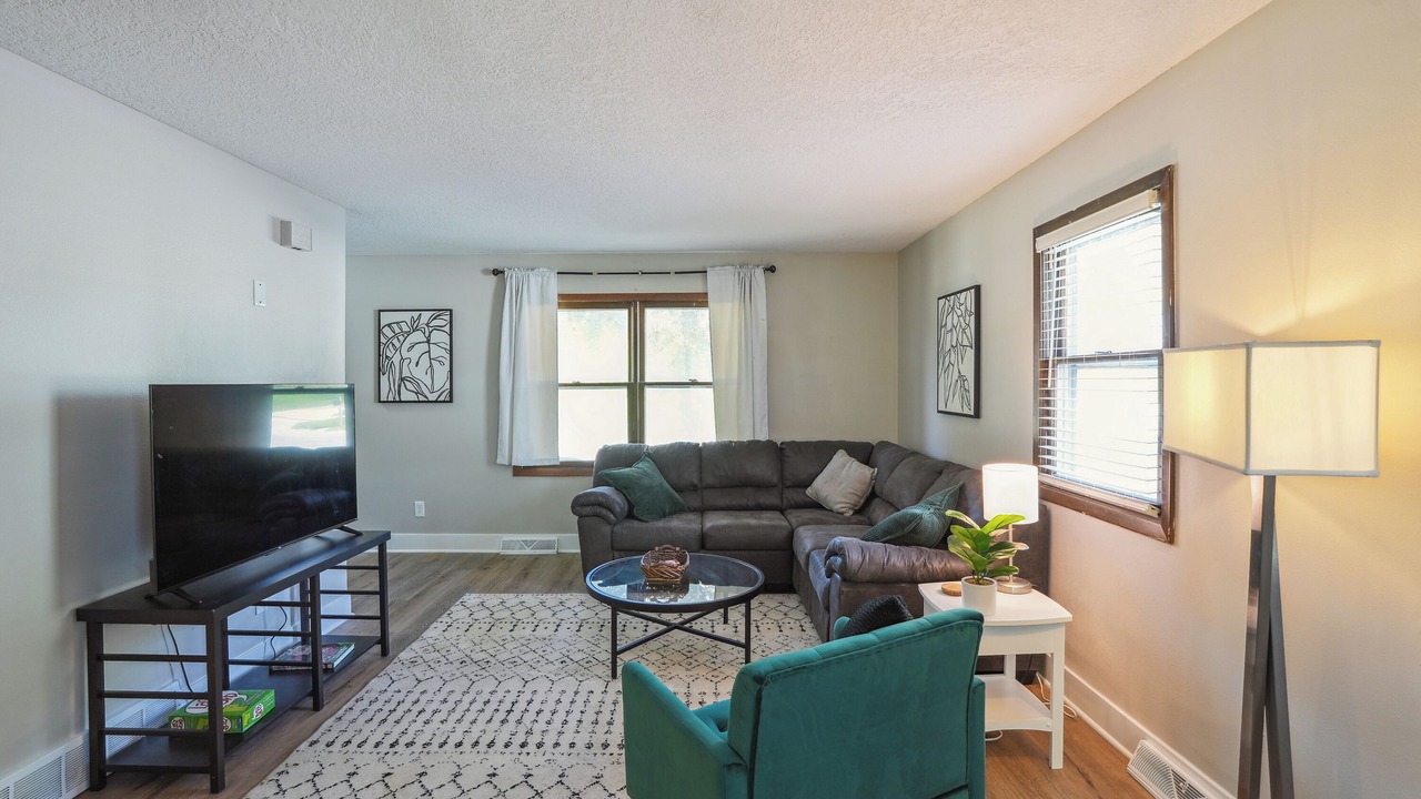 Photo of Livingroom in Clive