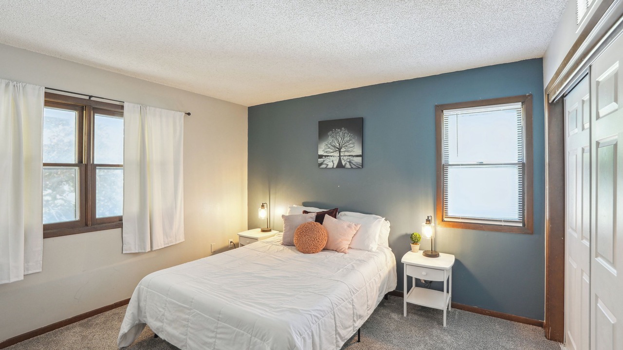 Photo of Bedroom in Clive