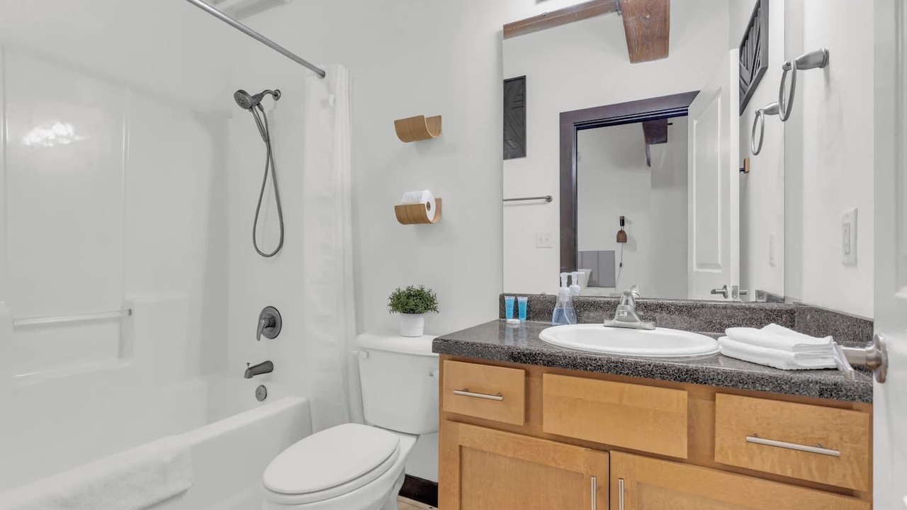 Photo of Bathroom in Arcadia