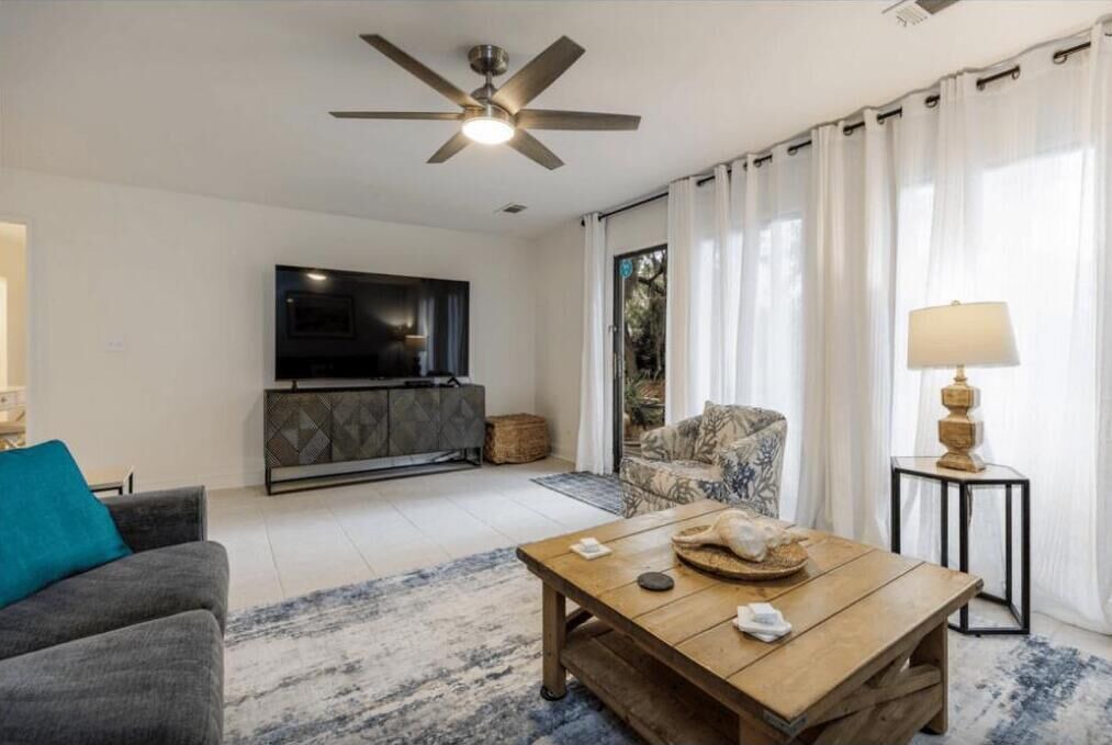 Photo of Livingroom in Palmetto Dunes