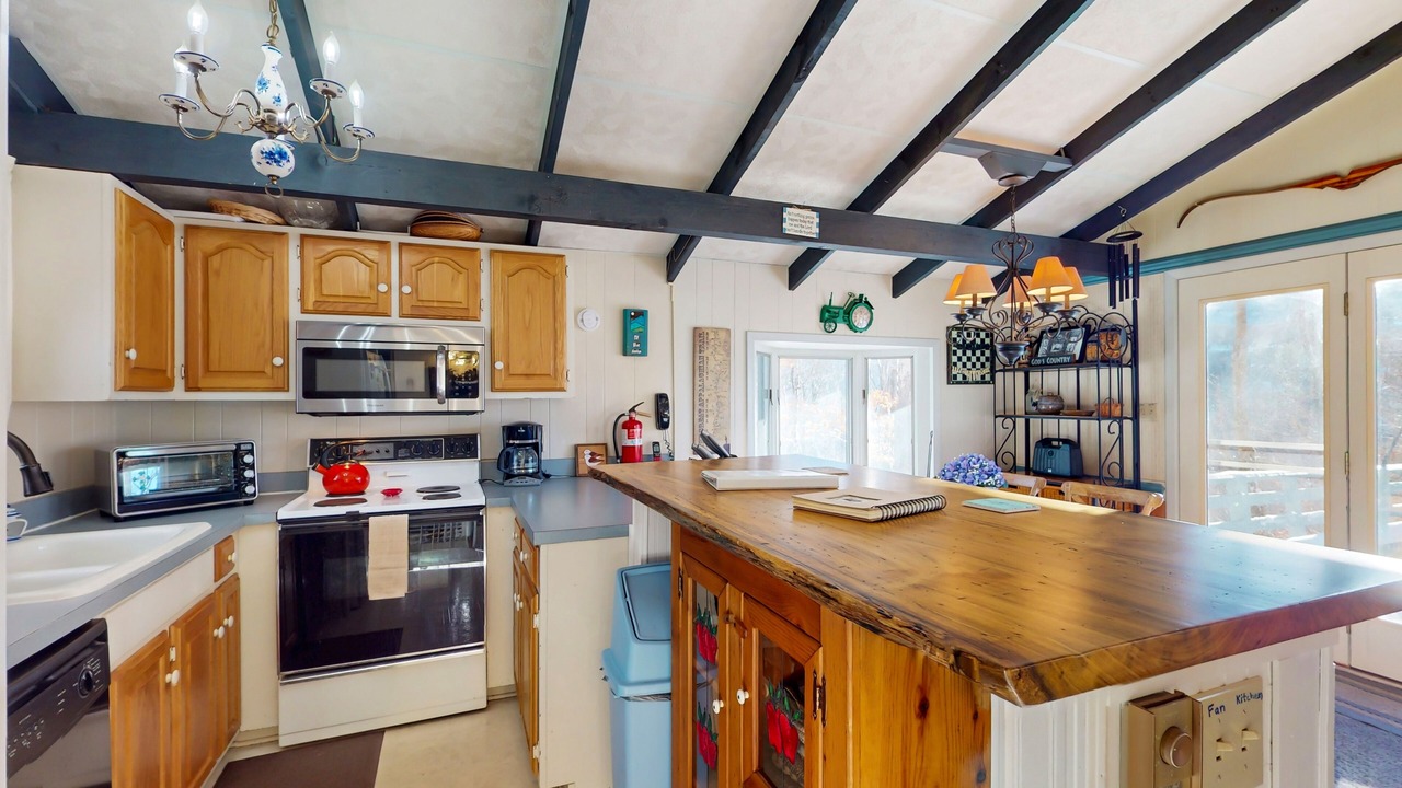 Photo of Kitchen in Charter Hills