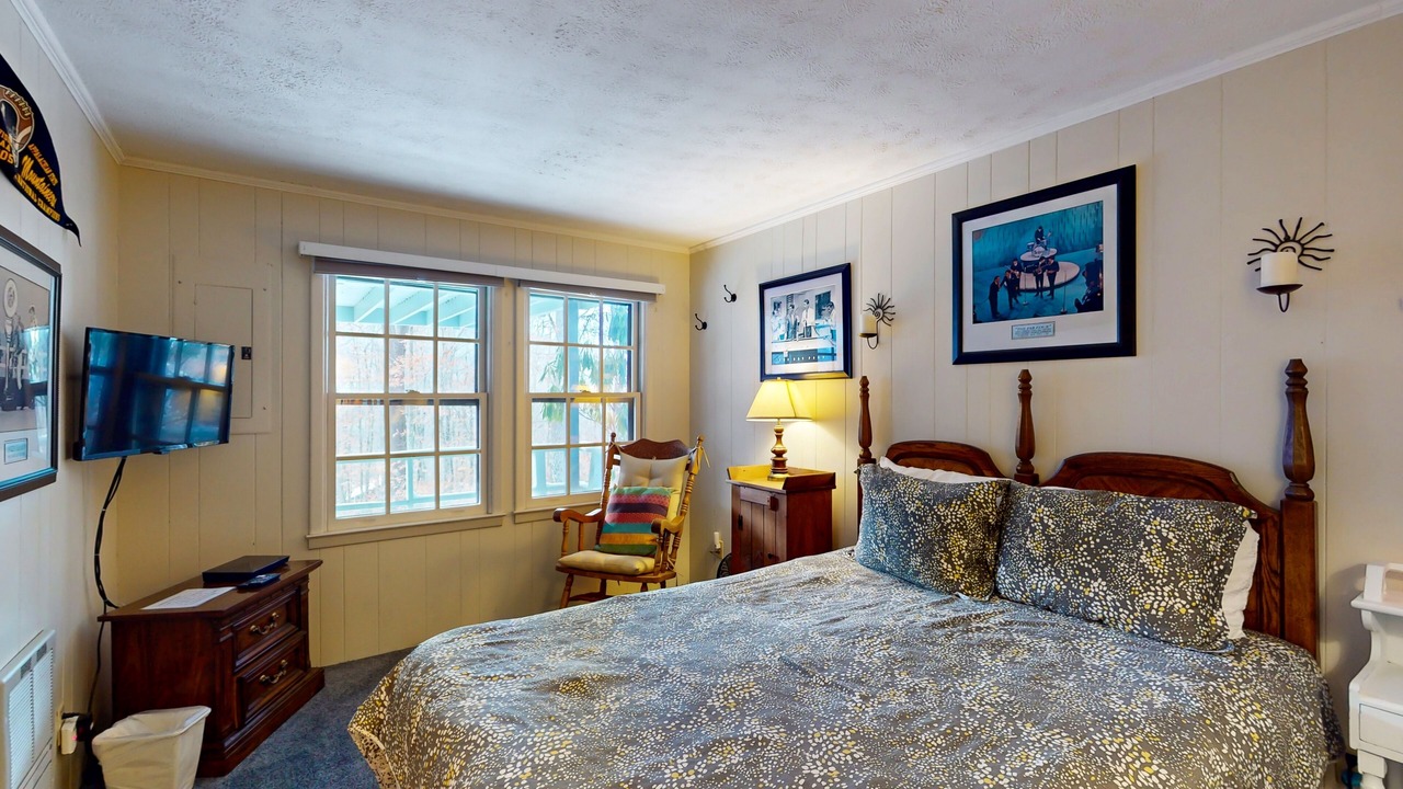 Photo of Bedroom in Charter Hills
