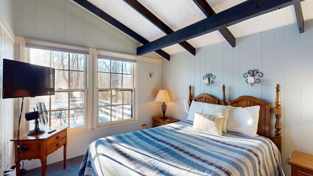 Photo of Bedroom in Charter Hills
