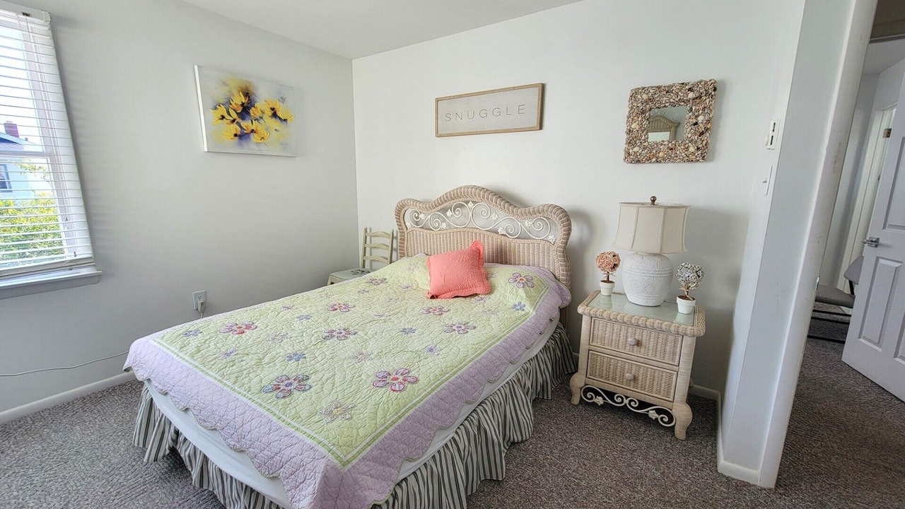 Photo of Bedroom in Gardens