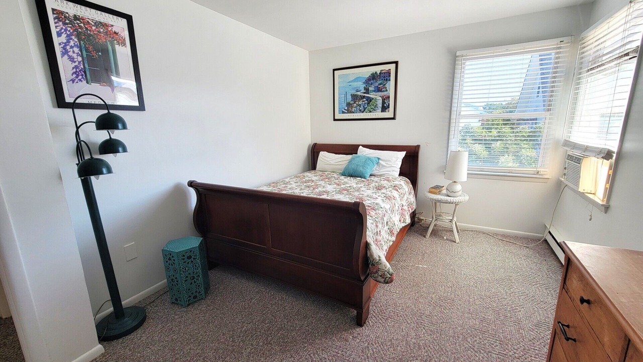 Photo of Bedroom in Gardens