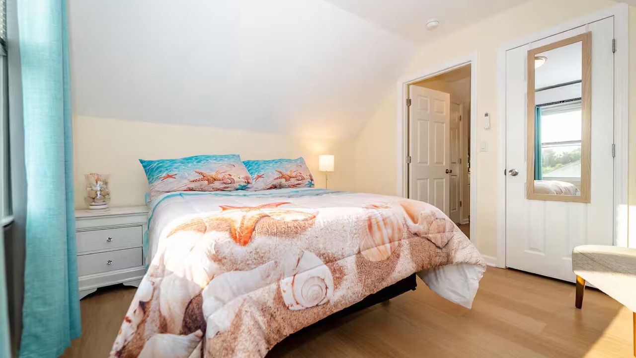 Photo of Bedroom in Long Branch