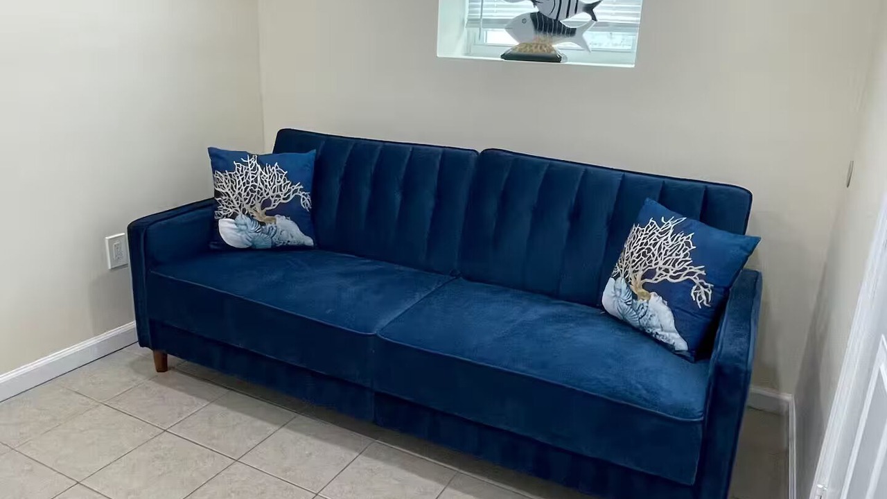 Photo of Livingroom in Long Branch