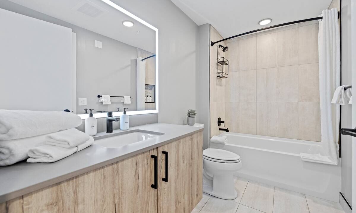 Photo of Bathroom in Navy Yard