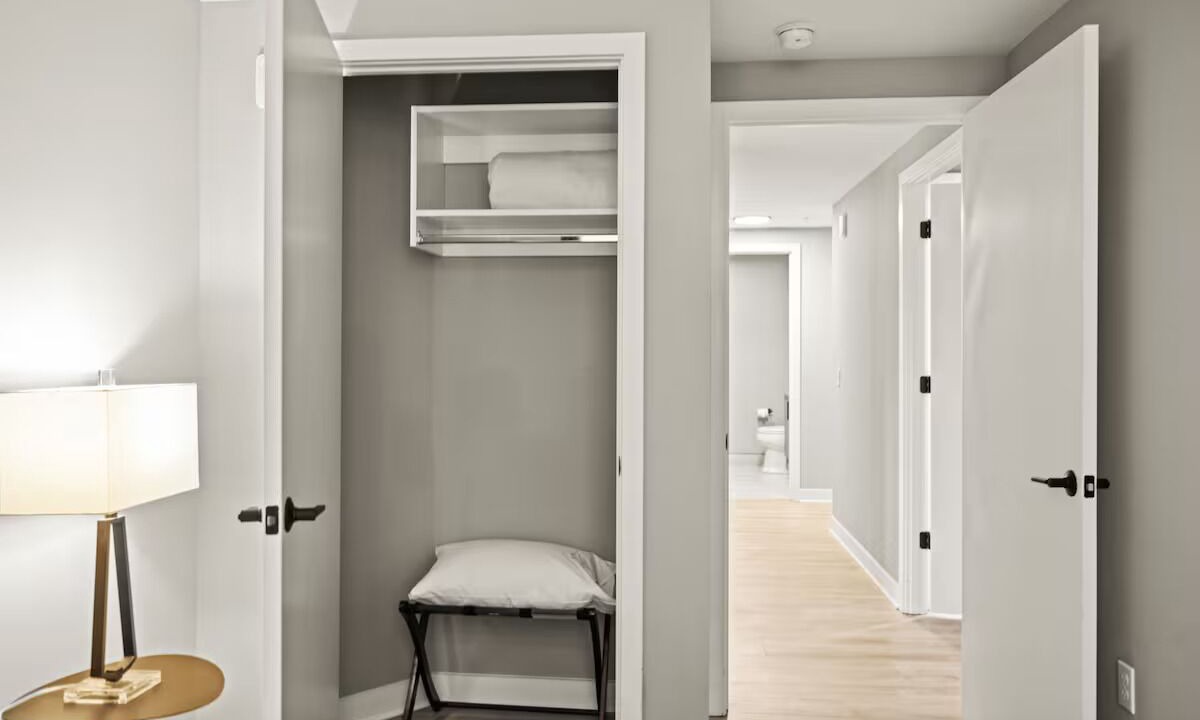 Photo of Bedroom in Navy Yard