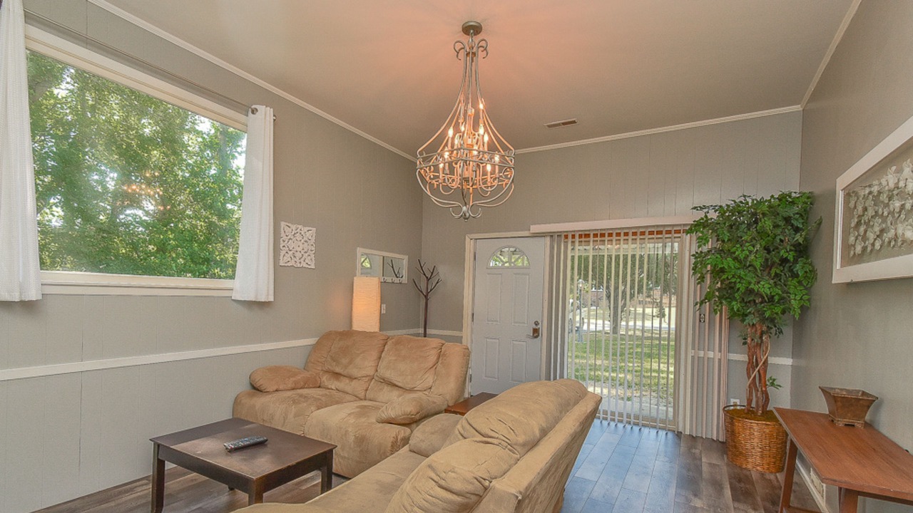 Photo of Livingroom in Kings Grant