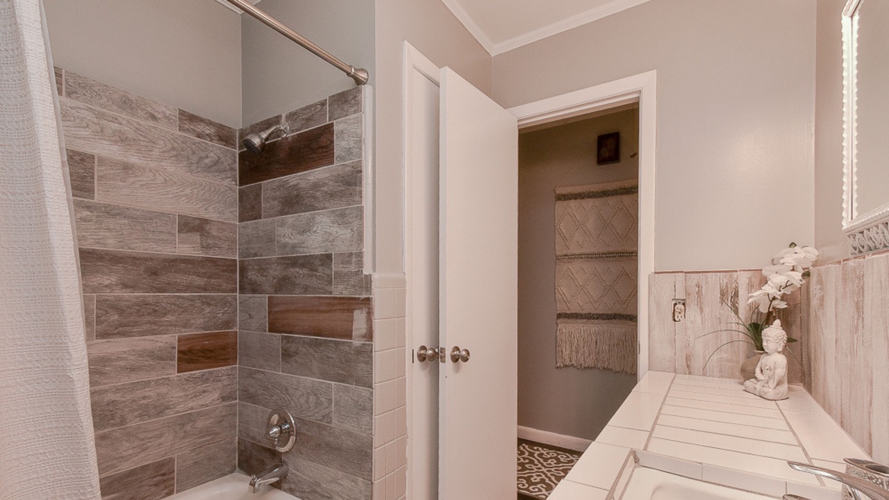 Photo of Bathroom in Kings Grant