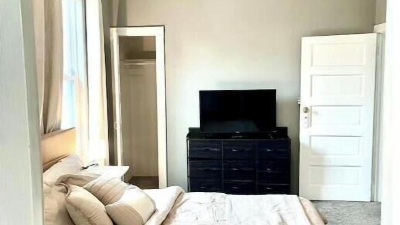 Photo of Bedroom in Glenwood