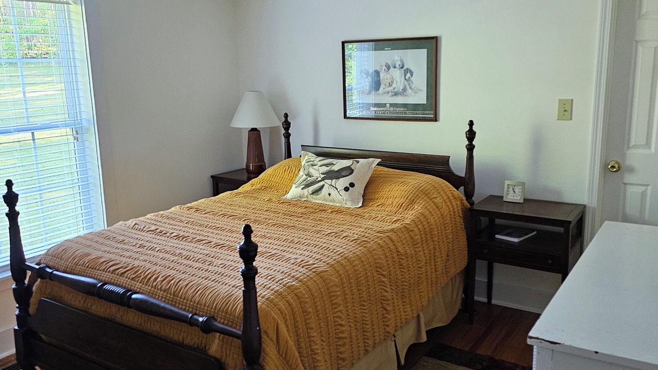 Photo of Bedroom in Lydia