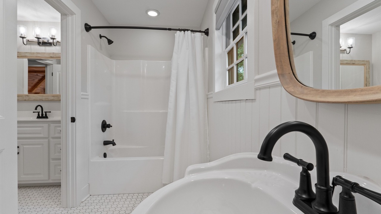 Photo of Bathroom in Wedowee