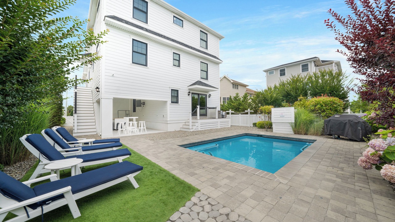 Photo of Outdoor in Avalon