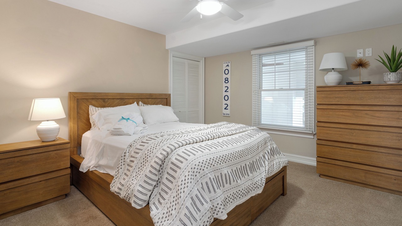 Photo of Bedroom in Avalon