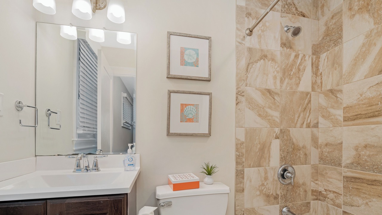 Photo of Bathroom in Avalon