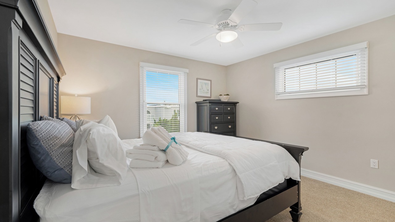 Photo of Bedroom in Avalon