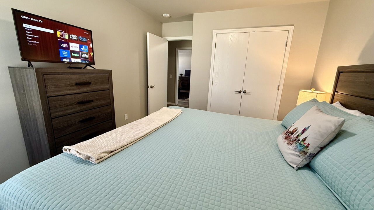 Photo of Bedroom in Broken Arrow