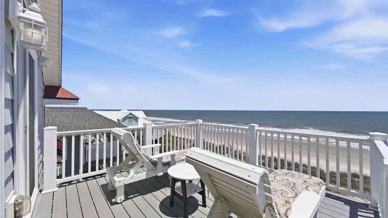 Photo of Patio Balcony in North Topsail Beach