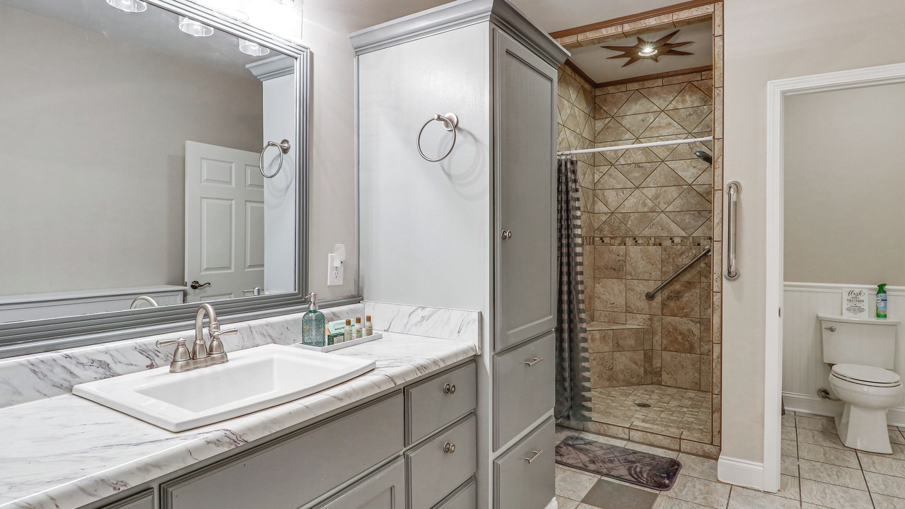 Photo of Bathroom in Rockmart