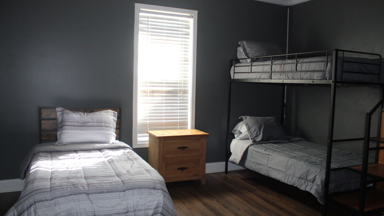 Photo of Bedroom in Guntersville