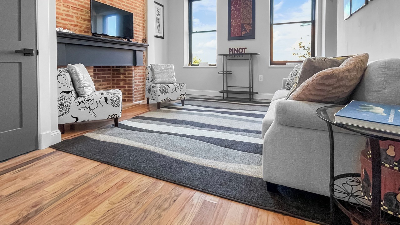 Photo of Livingroom in Downtown Baltimore