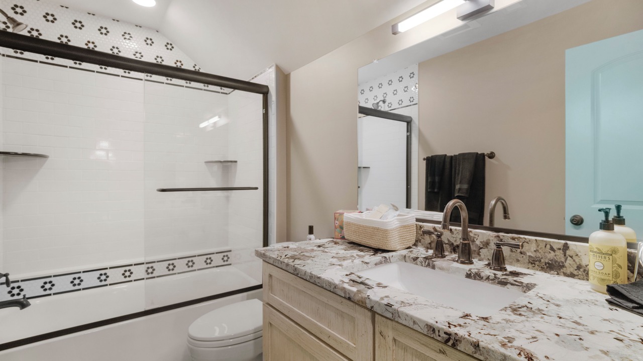 Photo of Bathroom in Marshall