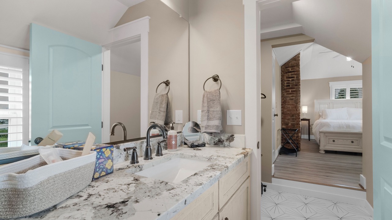 Photo of Bathroom in Marshall