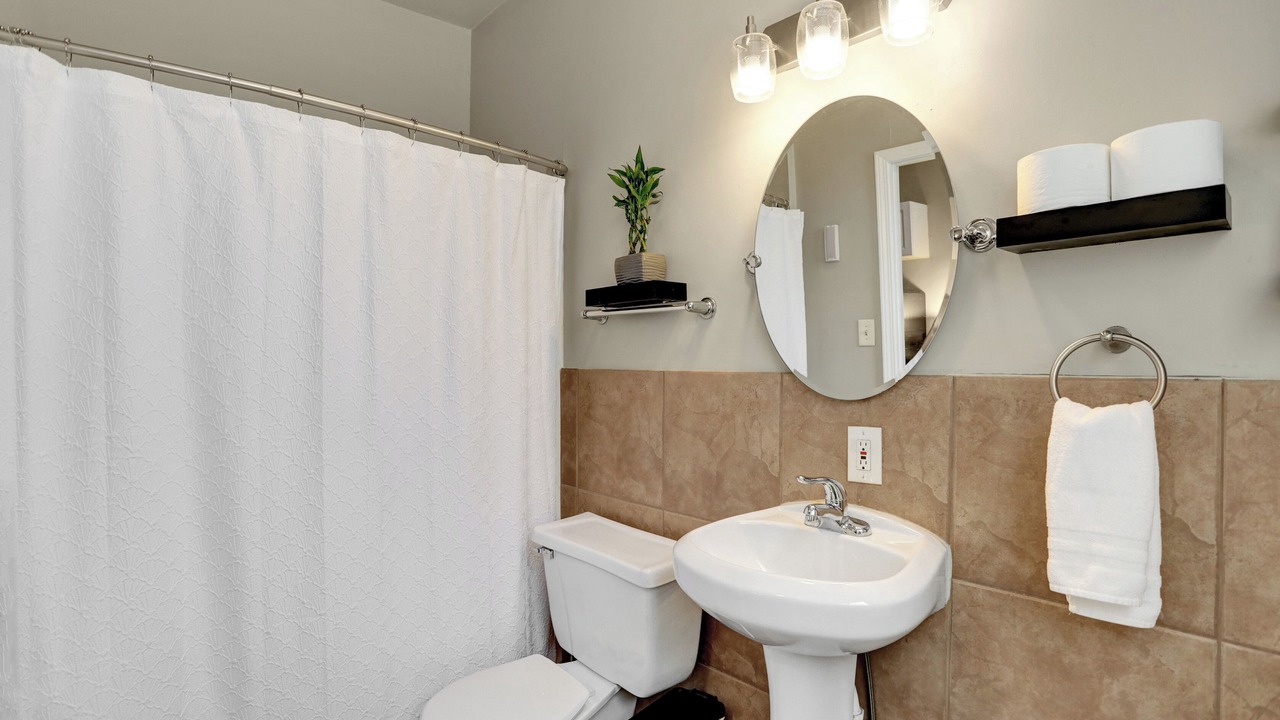 Photo of Bathroom in Midtown