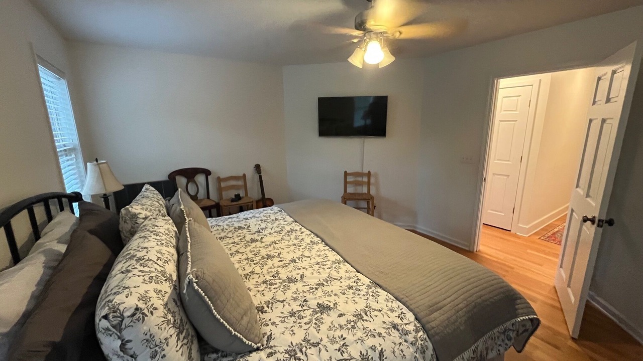 Photo of Bedroom in Wedowee
