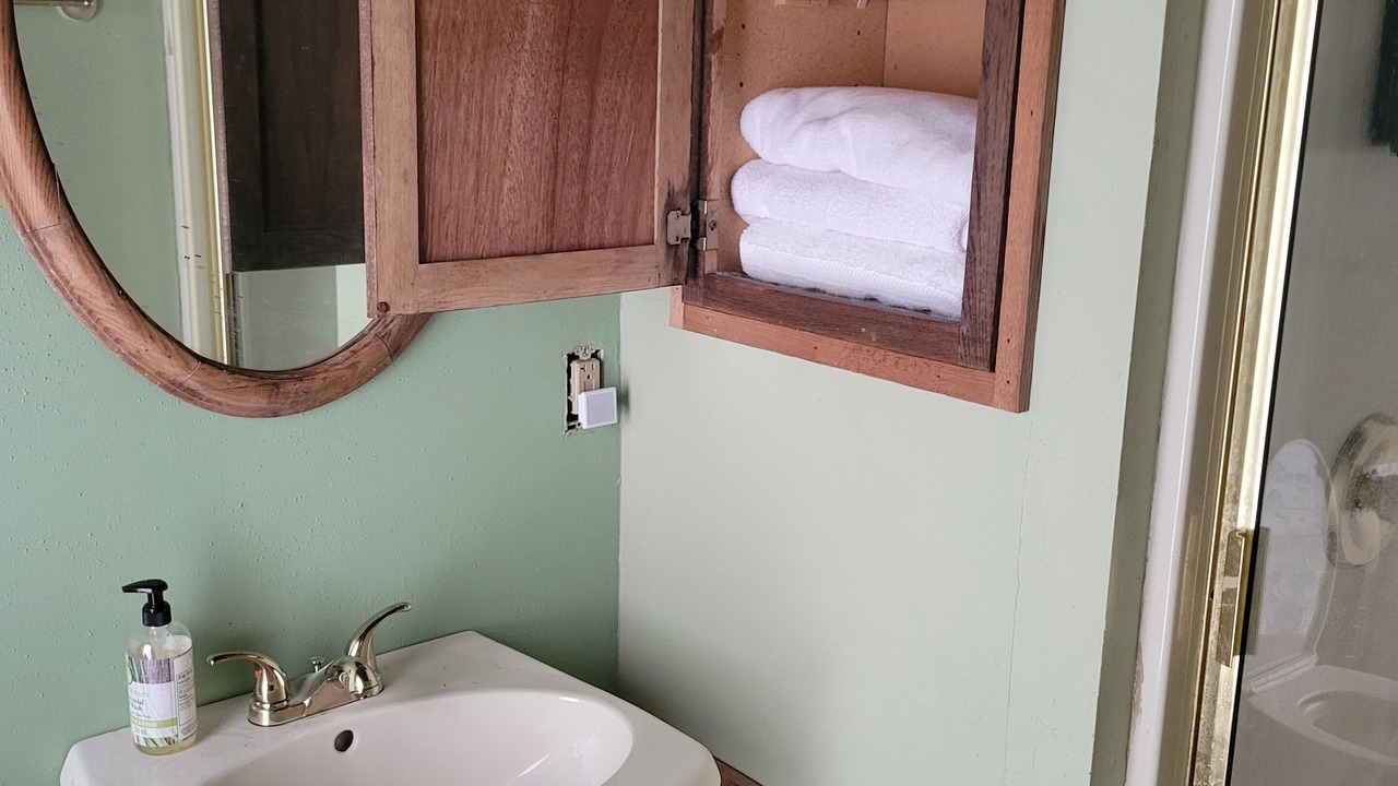 Photo of Bathroom in South Carolina Lakes & Blackwater Rivers