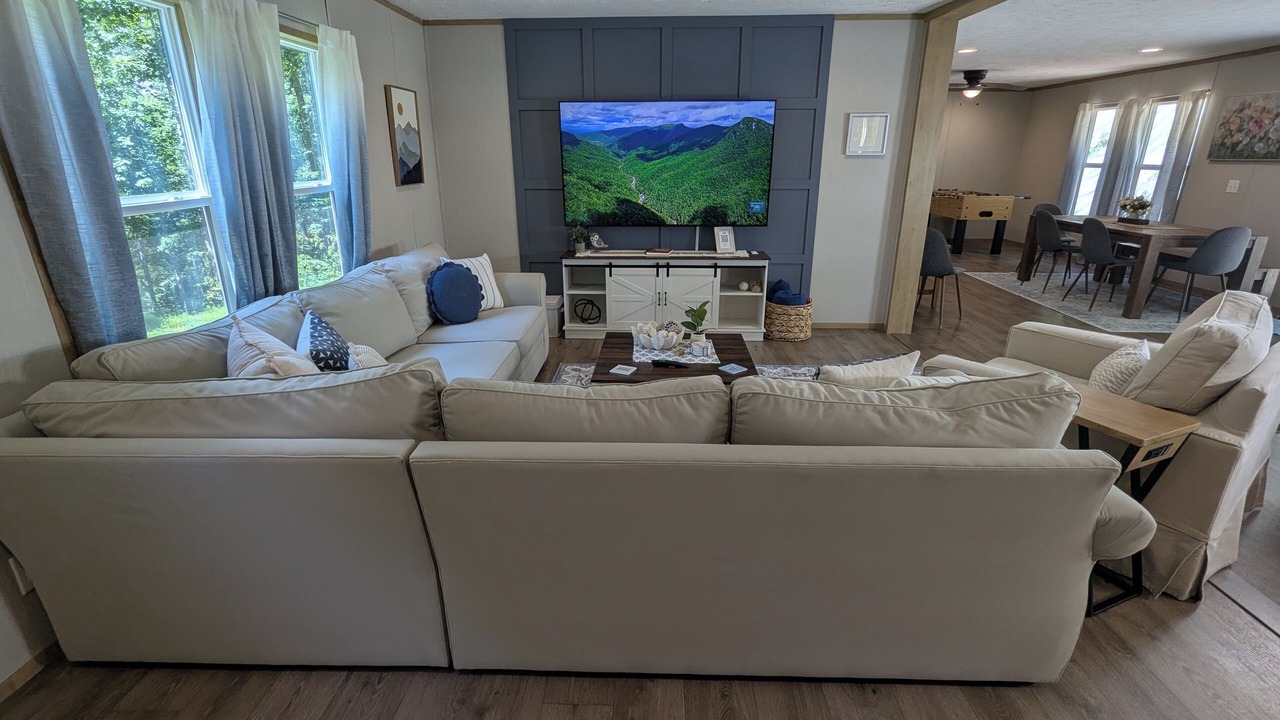 Photo of Livingroom in Elk Park