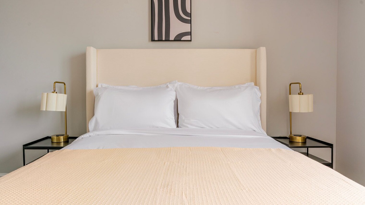 Photo of Bedroom in Woodmont Triangle