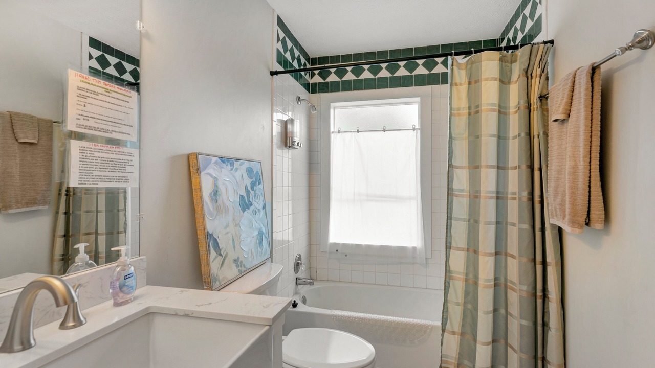 Photo of Bathroom in Ranburne