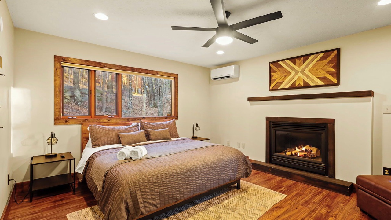 Photo of Bedroom in Beech Mountain