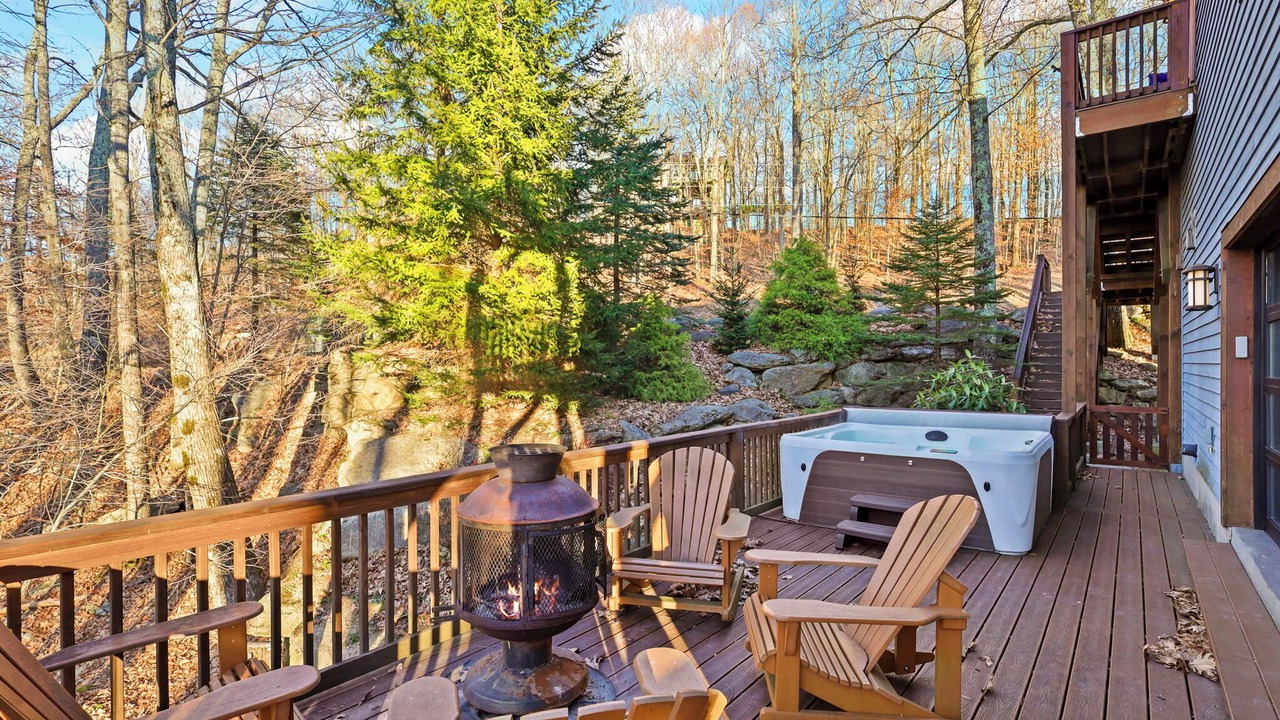 Photo of Patio Balcony in Beech Mountain