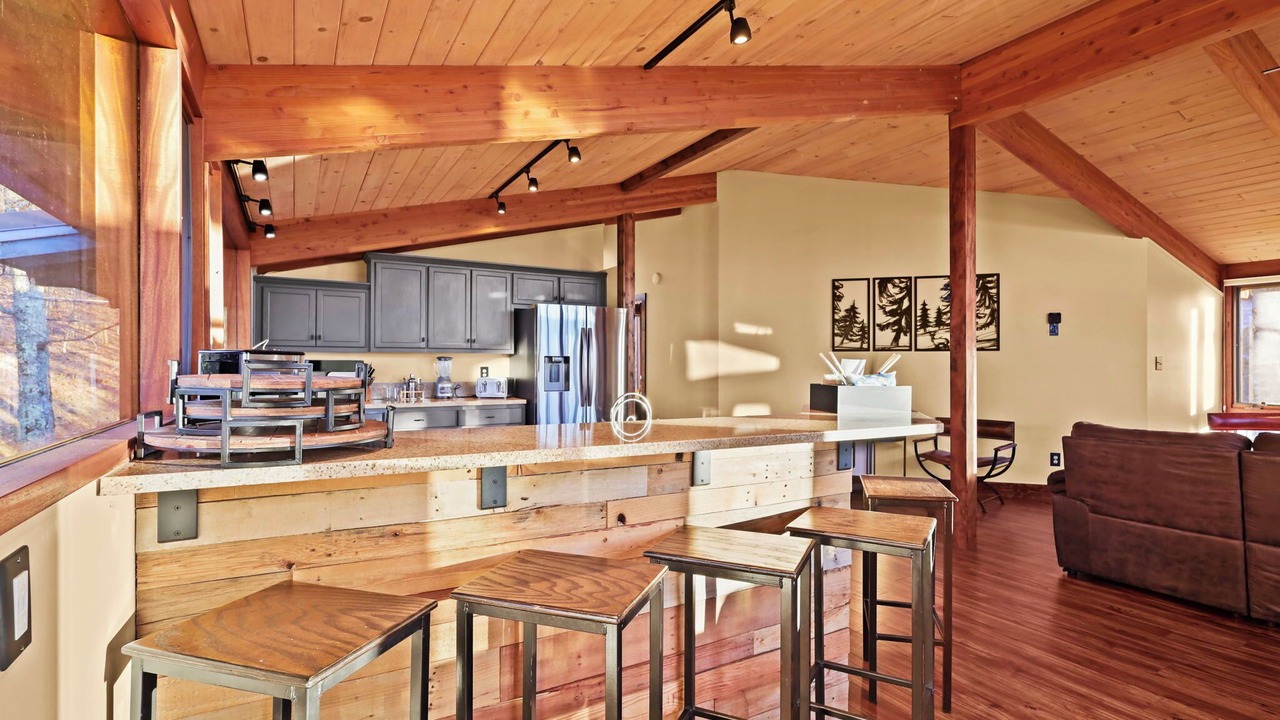 Photo of Livingroom in Beech Mountain