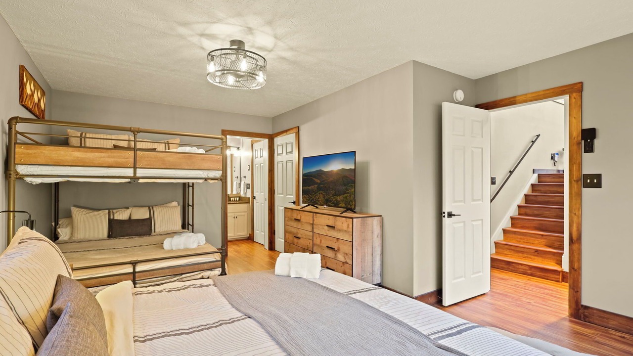 Photo of Bedroom in Beech Mountain