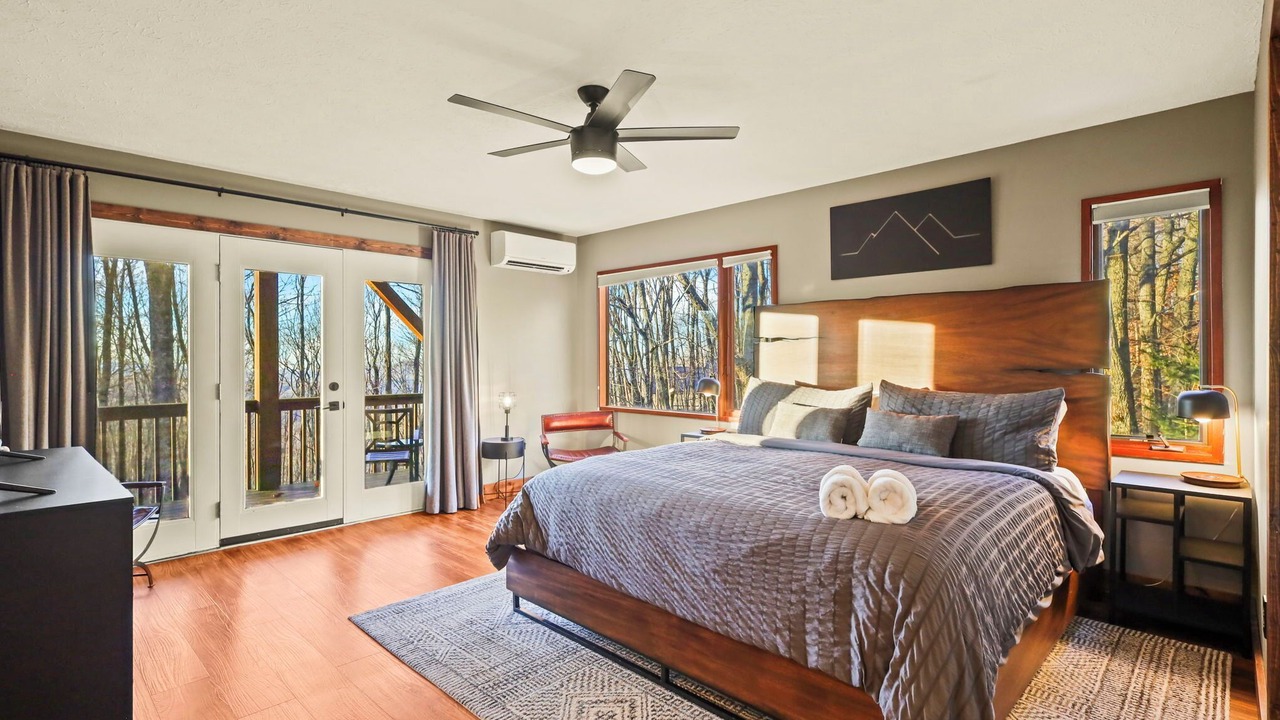 Photo of Bedroom in Beech Mountain