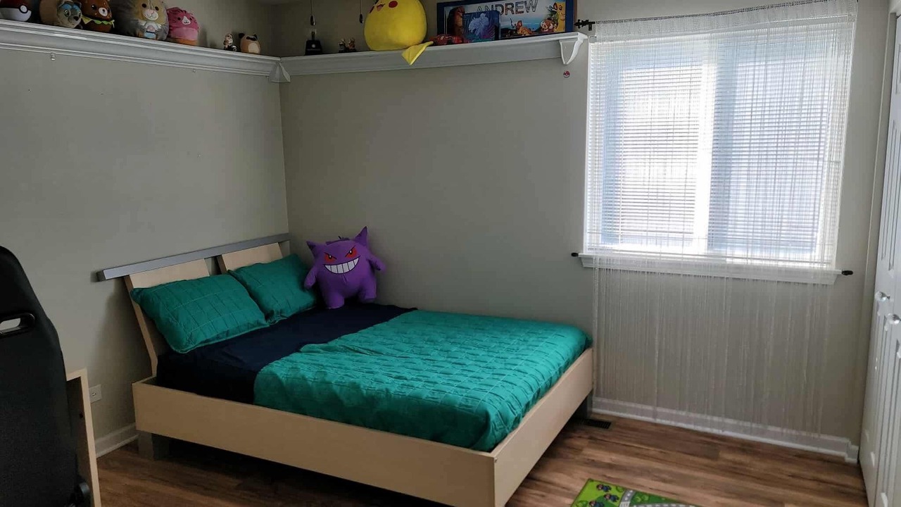 Photo of Bedroom in Lake in the Hills
