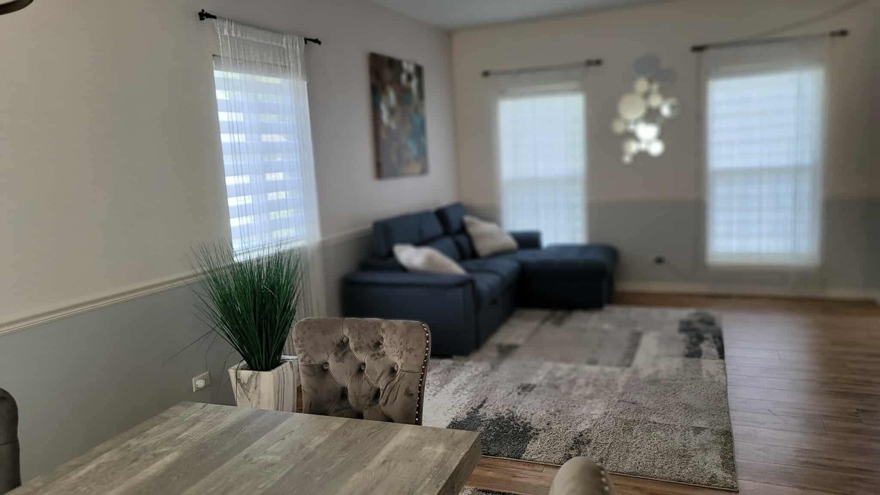 Photo of Livingroom in Lake in the Hills